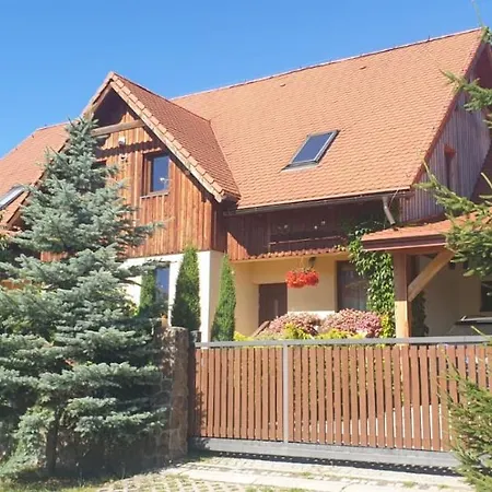 Dom Pod Wilczyńcem * Stronie Śląskie