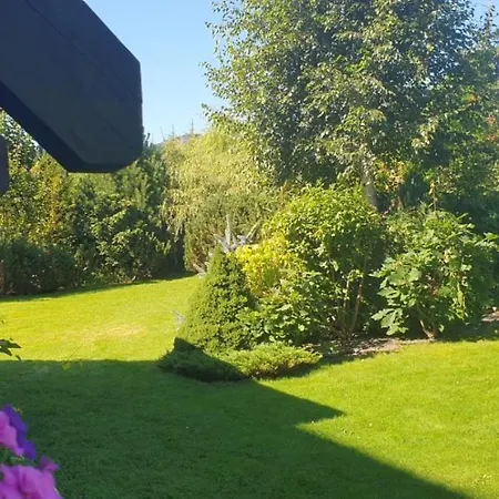 Dom Pod Wilczyncem Feriehus *