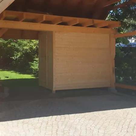 Dom Pod Wilczyncem Feriehus *