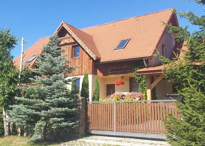 Dom Pod Wilczyncem * Stronie Slaskie