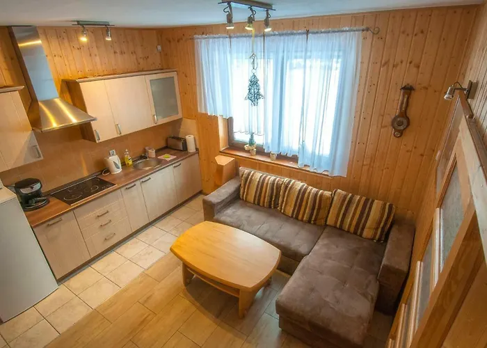 Holiday home Dom Pod Wilczyncem *